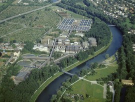 Luftbild der Kläranlage Werdhölzli Zürich
