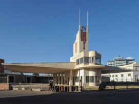 Die Fiat-Tagliero-­Tankstelle in Asmara, Eritrea