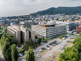 Blick auf das Industrie- und Büroareal in Zürich-Albisrieden