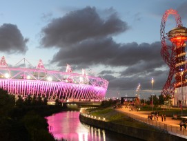 ArcelorMittal Orbit Tower ( Gerard McGovern, CC BY 2.0, wikimedia.org) 