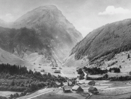 Das Tal vor dem Wägitalersee im Kanton Schwyz. (Oetiker, Männedorf, www.digy.ch)