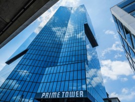 Der Prime Tower in Zürich ragt 126 Meter in den Himmel (Urs Rüttimann)