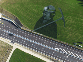 Eine logistische und technische Herausforderung: Saypes Tunnelarbeiter-Porträt. (Saype)