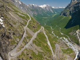 Trollstigen (By ThartmannWiki - Own work, CC BY-SA 4.0, Wikimedia)
