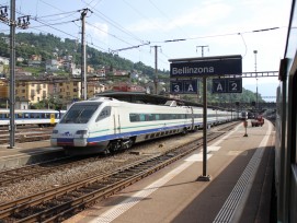 Cisalpino ETR 470 003 beim Bahnhof Bellinzona.