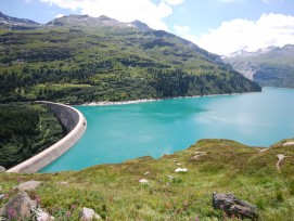 Zervreila-Staumauer bei Vals GR.