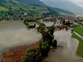 Hochwasser beim Sarnersee, Obwalden, Sommer 2005