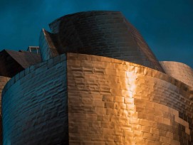 Detail Guggenheim-Museum in Bilbao.