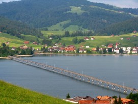 Viadukt über den Sihlsee bei Willerzell.