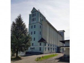 Das ehemalige eidgenössische Getreidesilo auf der Werkmatt Uri in Altdorf.