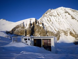 Der Spa-Bungalow auf dem Lötschenpass auf 2690 Meter über Meer.