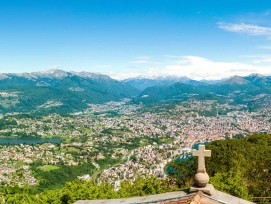 Blick vom San Salvatore auf Lugano.