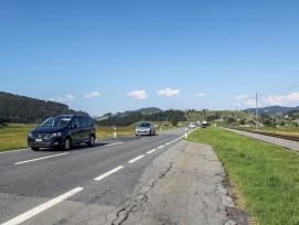 Die H8 zwischen Biberbrugg und der 3. Altmatt bei Rothenthurm im Kanton Schwyz führt mitten durch das grösste noch existierende Hoch- und Heidemoor der Schweiz.