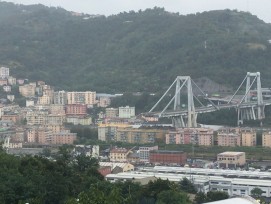 Die eingestürzte Morandi-Brücke in einer Aufnahme vom Unglückstag (14. August 2018).