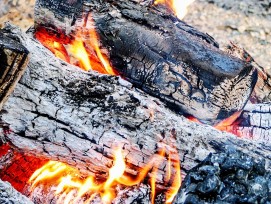 Holzfeuerung (Symbolbild)