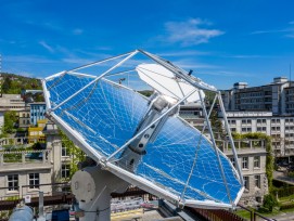 Der chemische Prozess wird mit Sonnenenergie angetrieben.