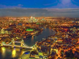 London bei Nacht: In vielen Metropolen kaufen anonyme Grossinvestoren zahlreiche Immobilien auf – als materielle Gegenwerte für Finanztransaktionen.