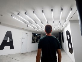 Die Zürcher Hochschule der Künste auf dem Toni-Areal in Zürich verwendet LED-Röhren der LED City AG in Korridoren und Treppenhäusern.