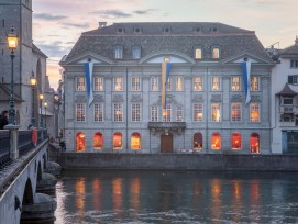 Das Zunfthaus zur Meisen zeigt sich nach einer Gesamtrestaurierung in seiner ganzen Pracht.