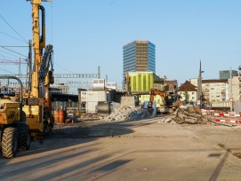 In Oerlikon war vergangenen Dienstag Spatenstich für den Bau des Franklinturms. Der Andreasturm (hinten im Bild) ist bereits fertiggestellt.