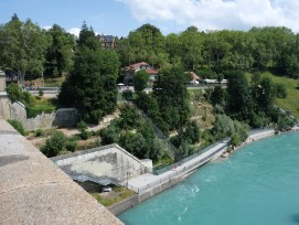 Der heutige Bärenpark am Ufer der Aare in Bern.