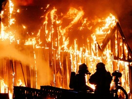 Brand Feuerwehr Symbolbild