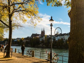 Rhein bei Basel.