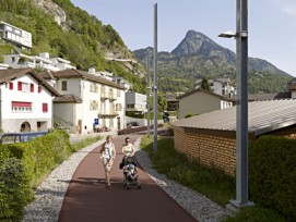 Der neue Fuss- und Veloweg in Naters.