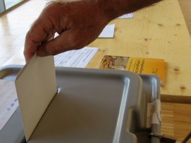 Jugendgerechte Abstimmungsunterlagen: Mit «easyvote» soll die tiefe Wahlbeteiligung der jungen Erwachsenen erhöht werden.