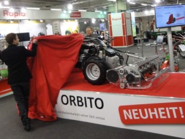 Der «Rapid ORBITO» wurde an der Agrama durch Rapid-Geschäftsführer Rolf Schaffner und Florian Kaufmann enthüllt.