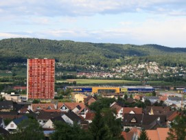 Neben dem Shoppi Tivoli in Spreitenbach AG sollen ein Fachmarkt und über 400 günstige Wohnungen entstehen.