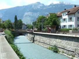 Stammt Grundwasser aus Fliessgewässern, wie hier die Plessur in Chur, nimmt der Sauerstoffgehalt oft ab.