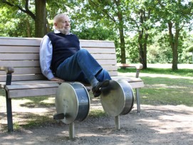 Eine Herausfor­derung für Park­gestalter: Mit welchen ­Angeboten bringt man ältere ­Menschen dazu, sich ­körperlich ­zu ­betätigen?