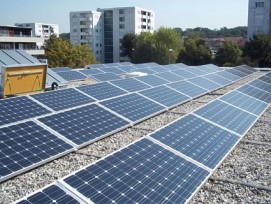 Solaranlagen sollen künftig auf kantonalzürcherischen Bauten Standard werden.