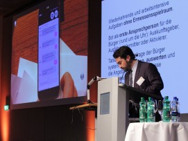 Live-Präsentation des Chatbots der SVA St. Gallen