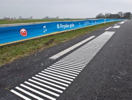 Singende Strasse im niederländischen Jelsum