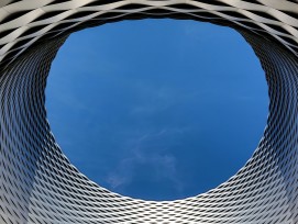 Fassade auf dem Messeplatz in Basel