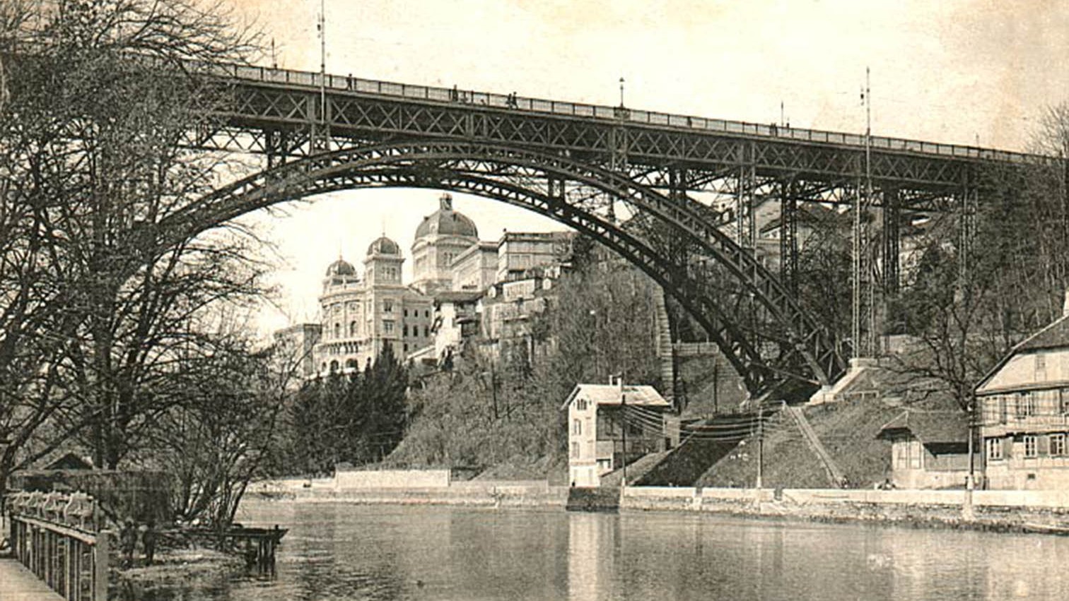 Kirchenfeldbrücke in der Stadt Bern um 1907