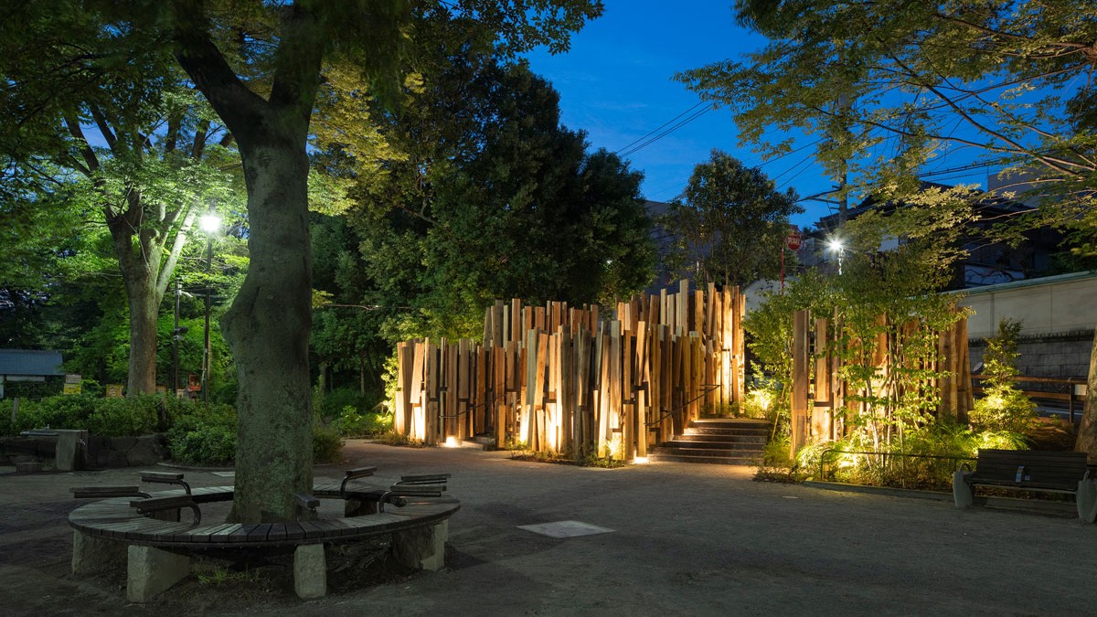 Holz-WC von Kengo Kuma