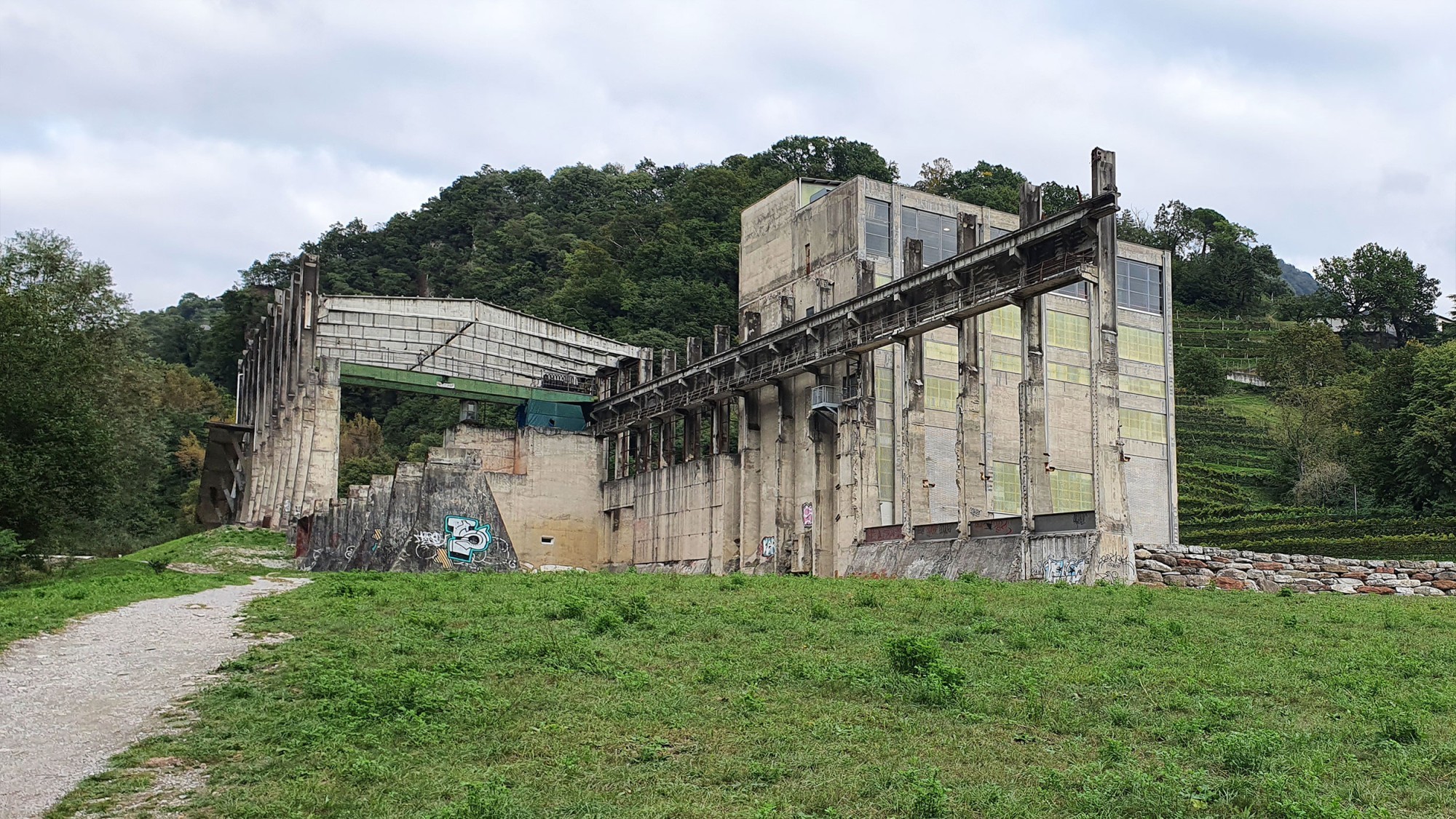 Zementpfad, Gole della Breggia