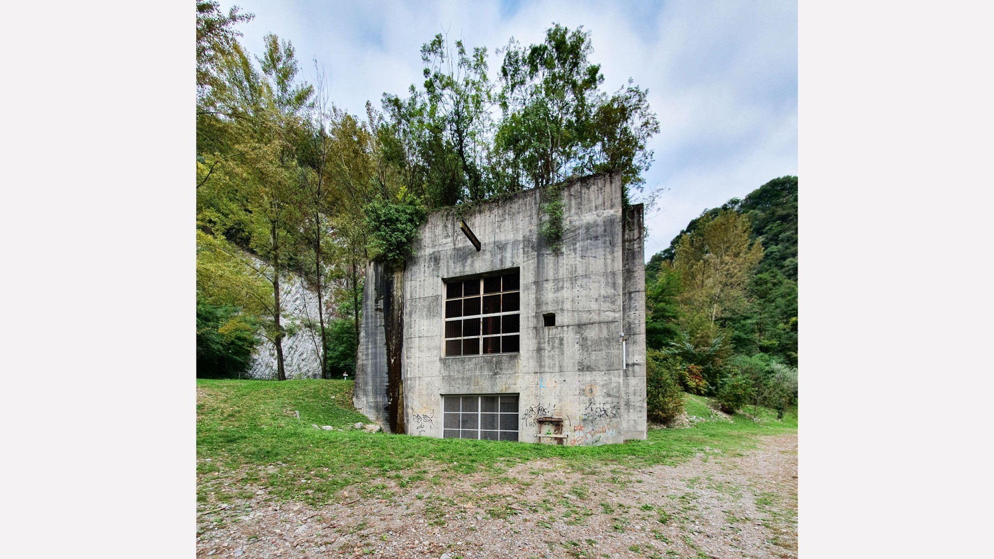 Zementpfad, Gole della Breggia