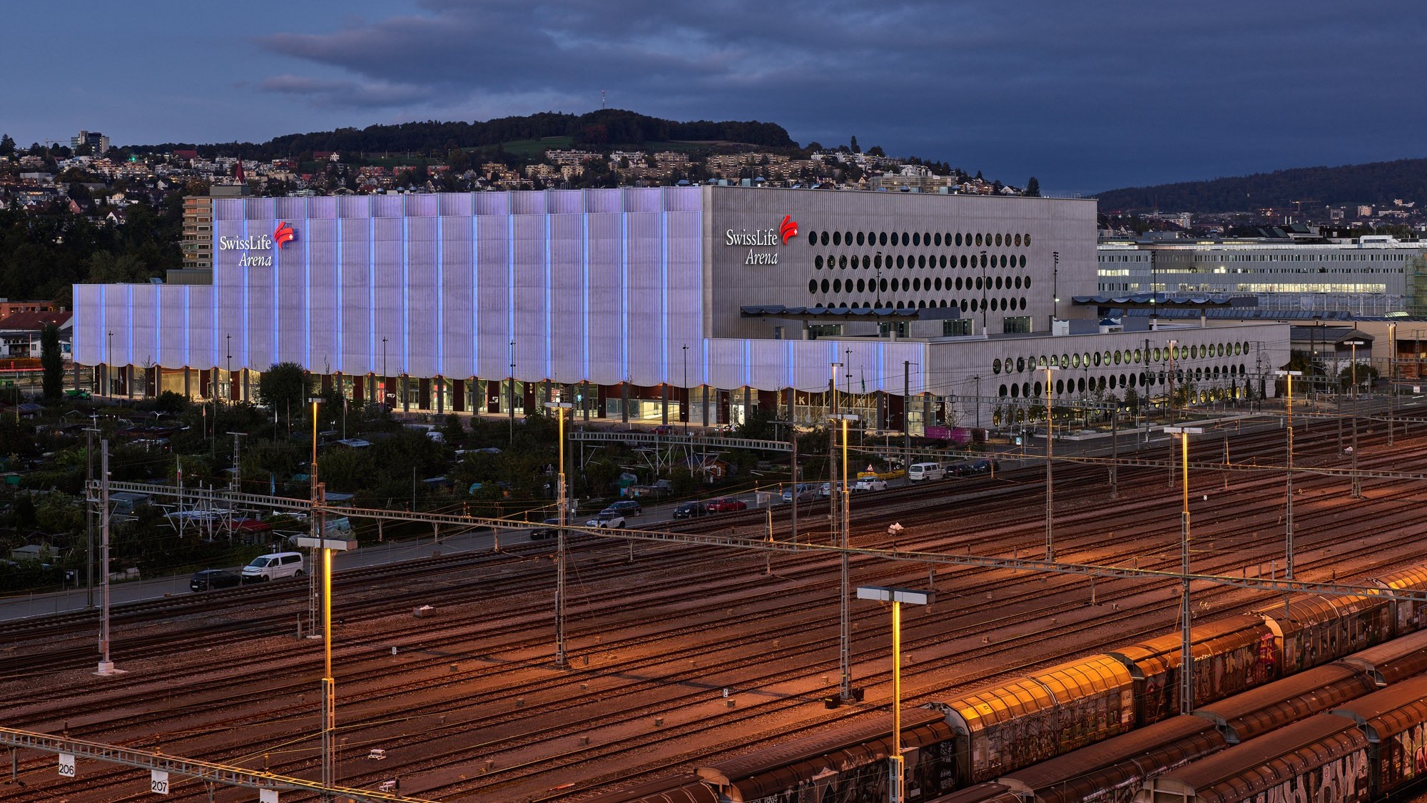 Fertige Swiss Life Arena in Zürich Altstetten