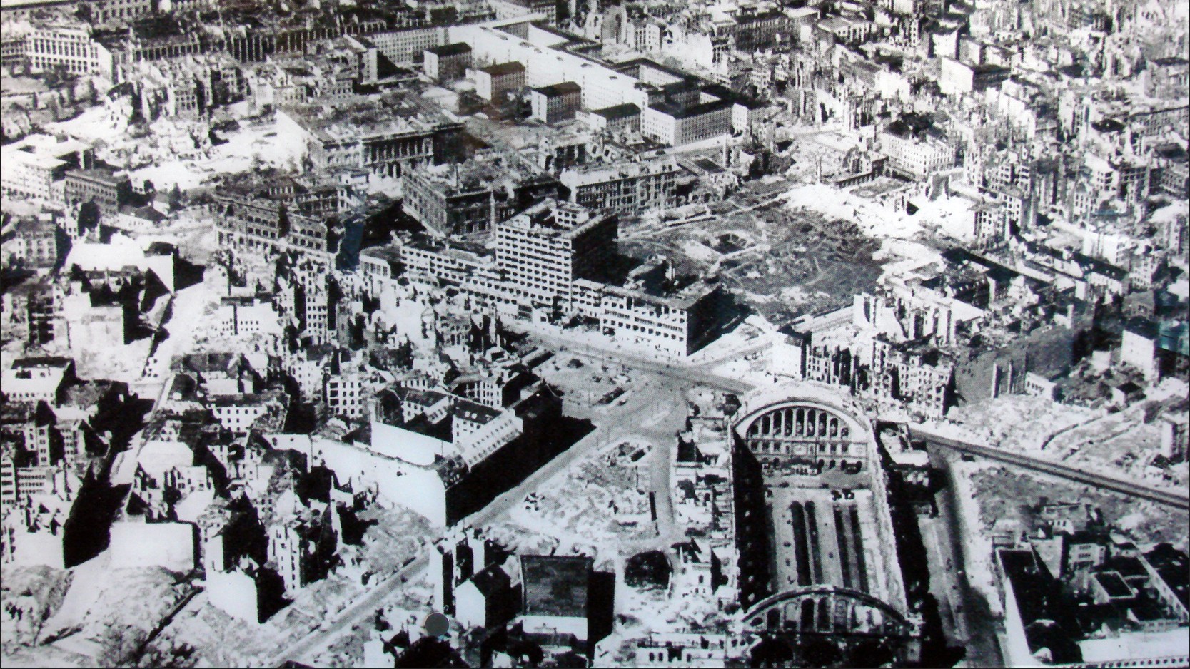 Berlin um 1947, Lufaufnahme.