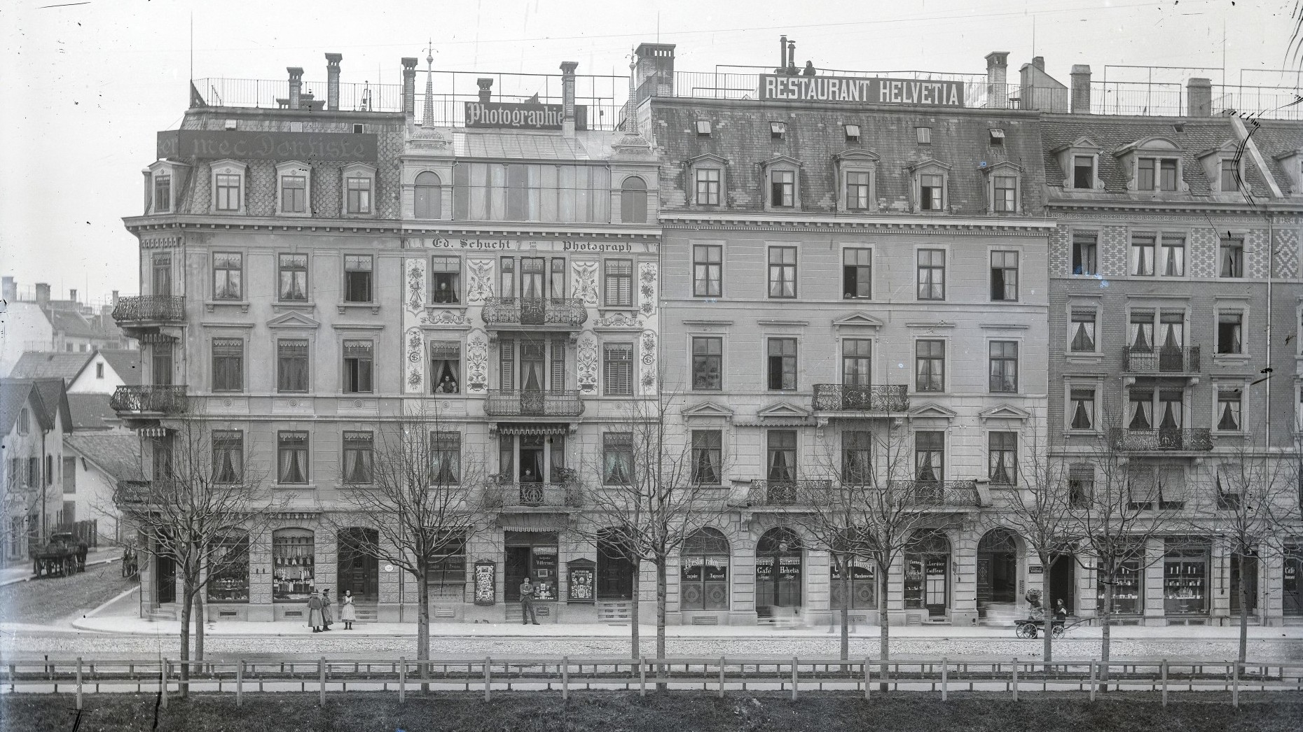 Das Fotoatelier der Familie Schucht an der Kasernenstrasse, bei der Sihl.