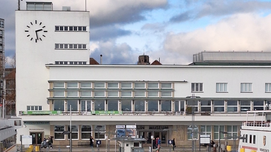 Der Hafenbahnhof im Friedrichshafen (De) am Bodensee
