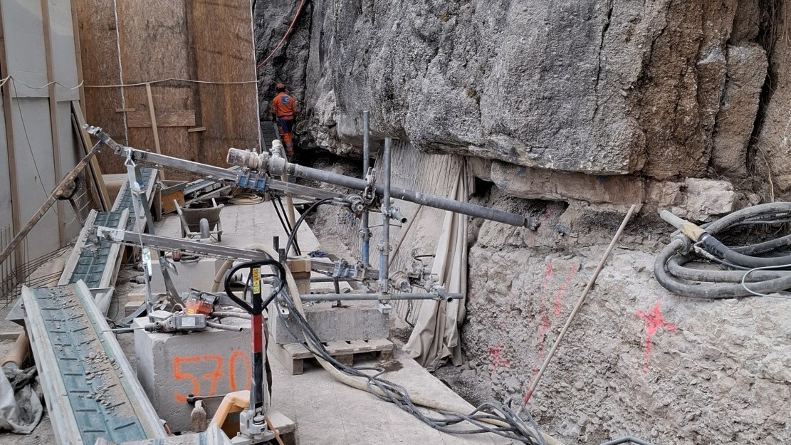 Leichtbohrlafette im Einsatz am Gubelstein in Rapperswil-Jona