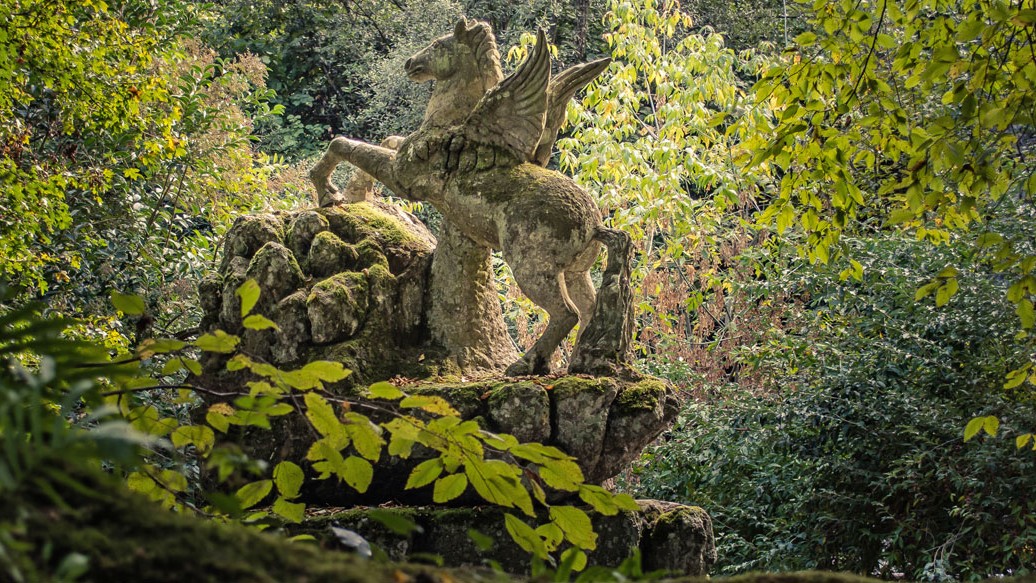 Ein geflügeltes Pferd im «Sacro Bosco».