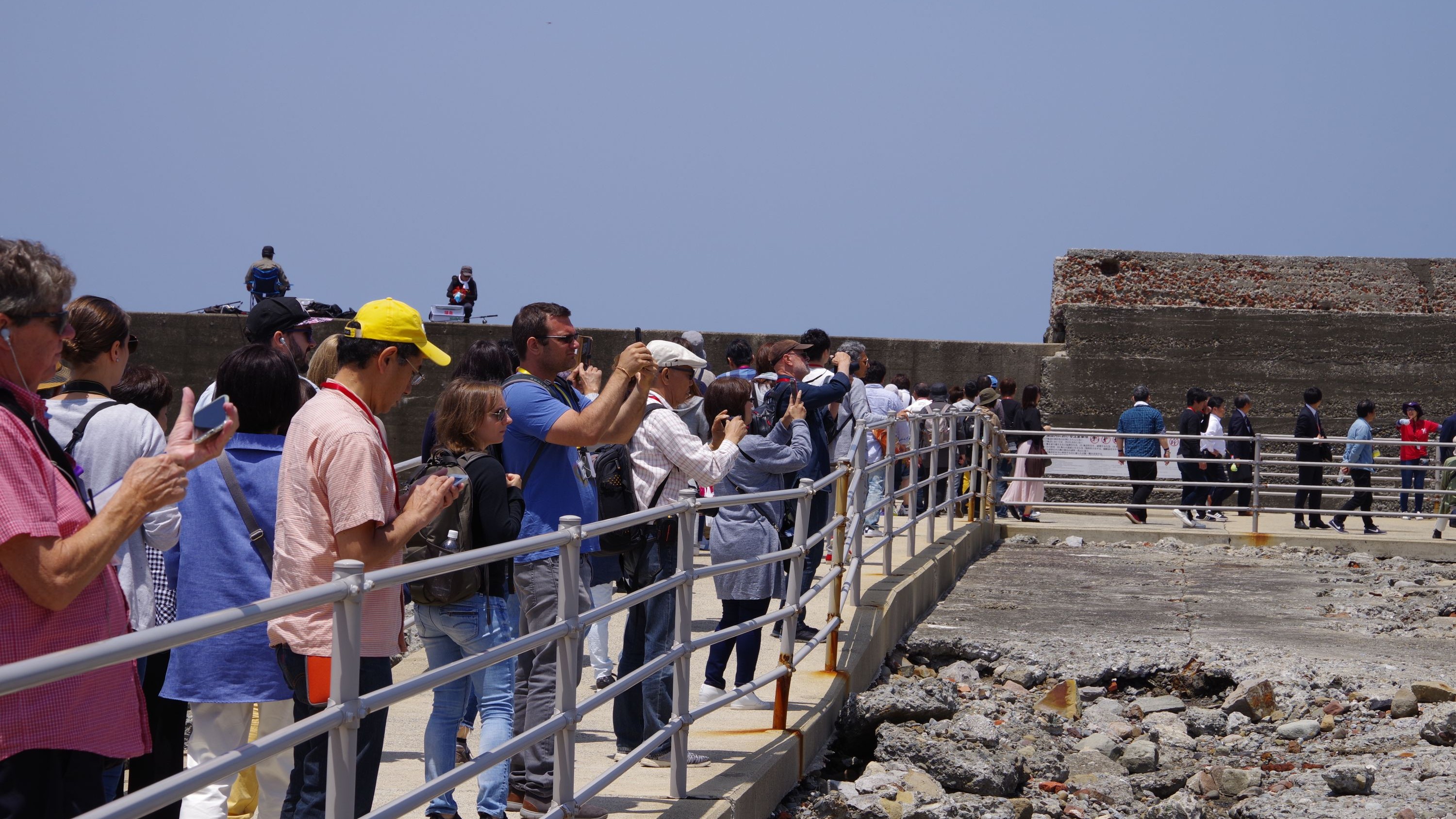 Die Insel ist seit 40 Jahren unbewohnt, die Gebäude verfallen. Betreten ist seit 2009 wieder möglich.Für die Führungen wurden extra Stege angelegt.